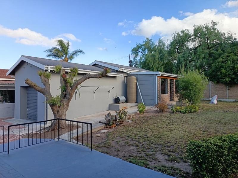 2 Bedroom Property for Sale in Albertinia Western Cape